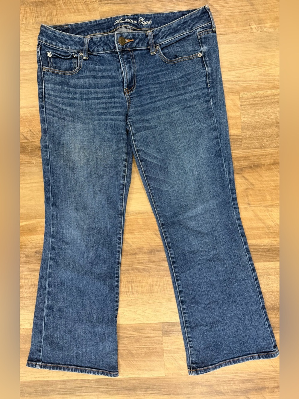 American Eagle Outfitters Mid Blue Boyfriend Jeans